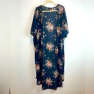 Torrid | Sheer Floral Kimono Long Torrid size 3X / 4X